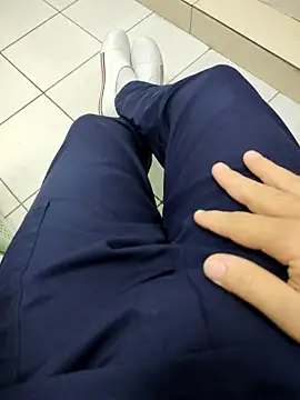 Snapshot of gatmoreno1 chatting on October 2025 04:30:02 PM gatmoreno1 online show from October 2025 04:30:02 PM