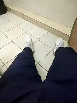 Snapshot of gatmoreno1 chatting on September 2025 04:58:01 PM gatmoreno1 online show from September 2025 04:58:01 PM