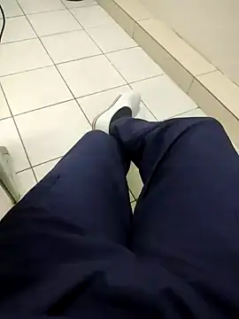 Snapshot of gatmoreno1 chatting on September 2025 05:08:01 PM gatmoreno1 online show from September 2025 05:08:01 PM