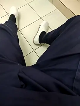 Snapshot of gatmoreno1 chatting on September 2025 06:43:02 PM gatmoreno1 online show from September 2025 06:43:02 PM