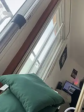 AlaskaLover online show from April 2026 08:42:01 AM