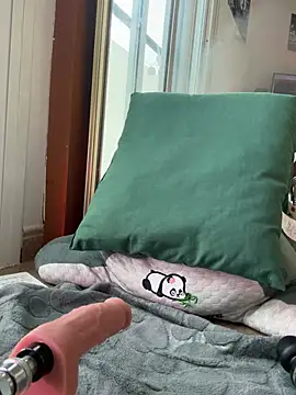 AlaskaLover online show from April 2026 08:10:01 AM