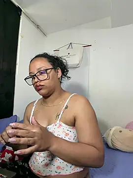 Snapshot of angela_angels_ chatting on July 2026 02:17:01 PM angela angels online show from July 2026 02:17:01 PM