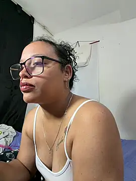 Snapshot of angela_angels_ chatting on July 2026 10:54:01 PM angela angels online show from July 2026 10:54:01 PM
