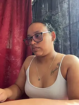 Snapshot of angela_angels_ chatting on June 2026 02:11:02 PM angela angels online show from June 2026 02:11:02 PM