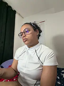 Snapshot of angela_angels_ chatting on June 2026 09:54:01 AM angela angels online show from June 2026 09:54:01 AM