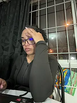 Snapshot of angela_angels_ chatting on June 2026 02:17:01 AM angela angels online show from June 2026 02:17:01 AM