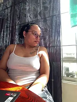 Snapshot of angela_angels_ chatting on June 2026 01:34:01 PM angela angels online show from June 2026 01:34:01 PM