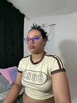 Snapshot of angela_angels_ chatting on June 2026 03:34:01 AM angela angels online show from June 2026 03:34:01 AM