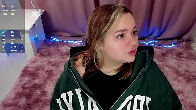 Snapshot of AlliceBrown_ chatting on February 2025 09:40:02 AM AlliceBrown online show from February 2025 09:40:02 AM