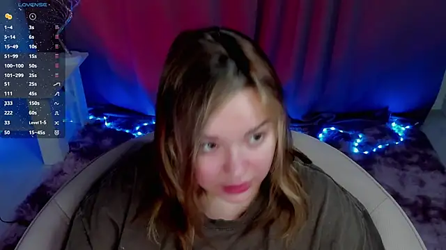 Snapshot of AlliceBrown_ chatting on February 2025 04:46:02 PM AlliceBrown online show from February 2025 04:46:02 PM