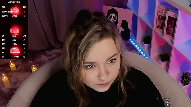 Snapshot of AlliceBrown_ chatting on February 2025 05:02:02 PM AlliceBrown online show from February 2025 05:02:02 PM