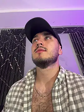 Zionmattis online show from April 2026 01:40:02 AM