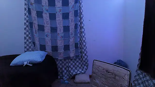Benzolbub3 online show from October 2025 01:07:01 AM