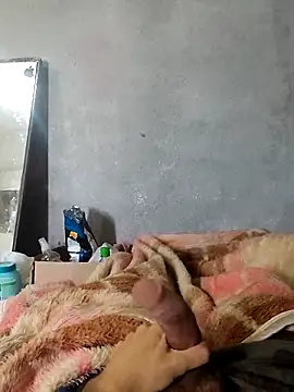 Juliano69xv online show from November 2025 01:33:01 PM