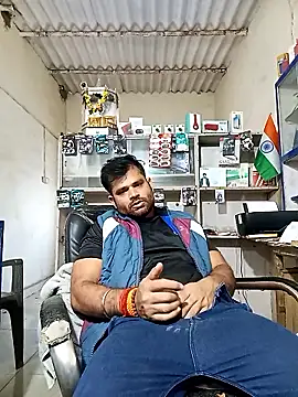 Priynkarani online show from November 2025 07:23:01 AM