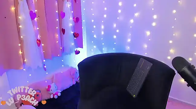 Snapshot of p3ach1 chatting on March 2025 11:35:02 PM p3ach1 online show from March 2025 11:35:02 PM