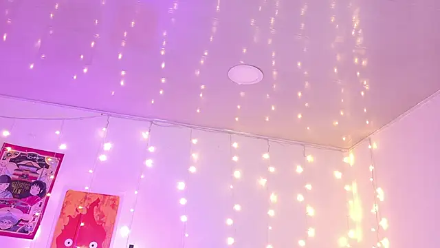 Snapshot of p3ach1 chatting on November 2025 01:49:02 AM p3ach1 online show from November 2025 01:49:02 AM