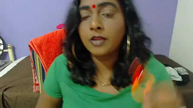 INDIANSIN2 online show from May 2026 06:09:01 PM