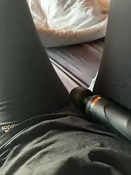 Ana-05 online show from February 2025 04:03:01 PM