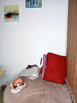 Snapshot of carolayrosse chatting on November 2025 01:43:01 AM carolayrosse online show from November 2025 01:43:01 AM