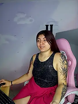 Snapshot of carolayrosse chatting on October 2025 02:45:01 AM carolayrosse online show from October 2025 02:45:01 AM