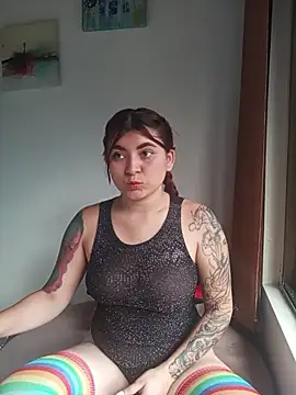 Snapshot of carolayrosse chatting on November 2025 07:51:01 PM carolayrosse online show from November 2025 07:51:01 PM