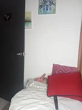 Snapshot of carolayrosse chatting on November 2025 04:34:02 AM carolayrosse online show from November 2025 04:34:02 AM