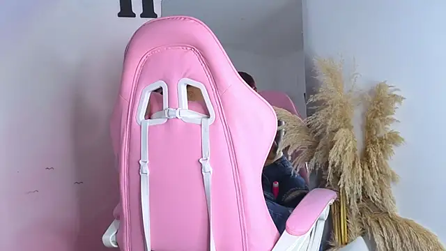 Snapshot of carolayrosse chatting on October 2025 07:48:01 PM carolayrosse online show from October 2025 07:48:01 PM