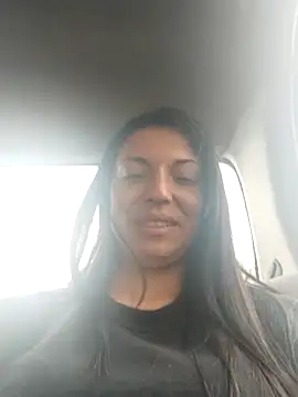 Snapshot of Danielle-Smithh chatting on September 2025 03:59:01 PM Danielle-Smithh online show from September 2025 03:59:01 PM