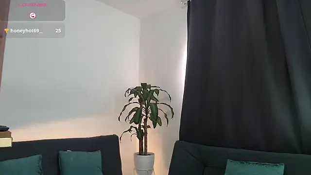 Susana Rios11 online show from November 2025 12:19:01 PM