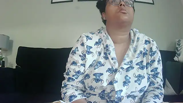 vanilla chocolate23 online show from October 2025 07:49:01 AM