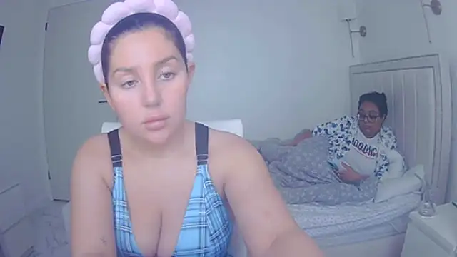 vanilla chocolate23 online show from February 2026 09:32:02 AM