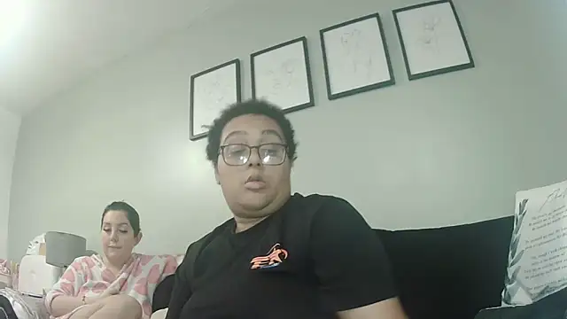 vanilla chocolate23 online show from November 2025 11:53:02 AM