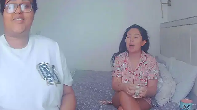 vanilla chocolate23 online show from February 2026 11:45:01 AM