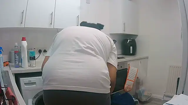 vanilla chocolate23 online show from November 2025 10:42:02 AM