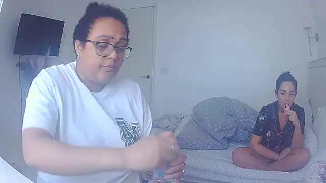 vanilla chocolate23 online show from April 2026 08:07:02 AM