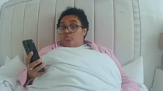 vanilla chocolate23 online show from October 2025 11:29:02 AM