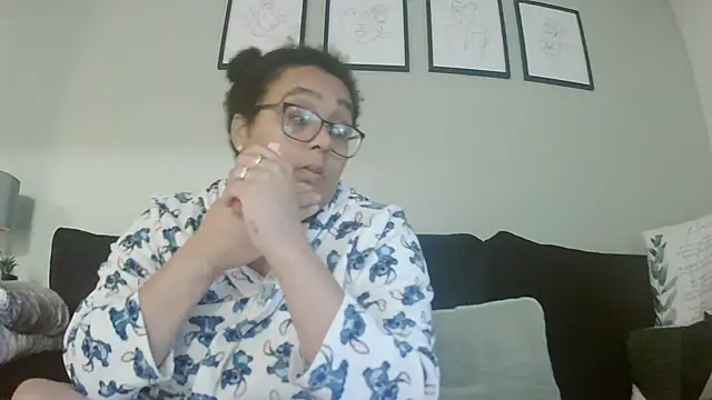 vanilla chocolate23 online show from November 2025 11:25:02 AM