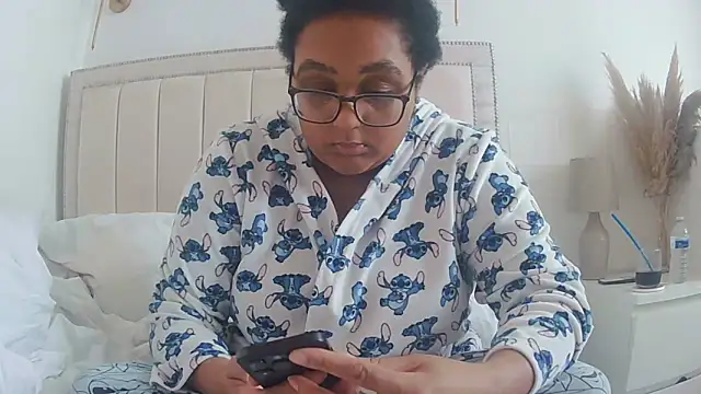 vanilla chocolate23 online show from November 2025 12:42:01 PM