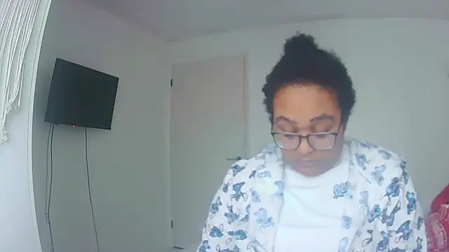 vanilla chocolate23 online show from January 2026 11:28:02 AM