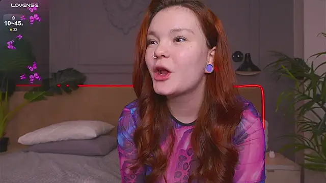 Snapshot of EnnySunrise chatting on February 2025 01:54:02 PM EnnySunrise online show from February 2025 01:54:02 PM