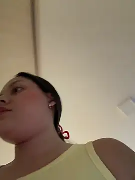 kenndall 21 online show from November 2025 02:48:01 AM