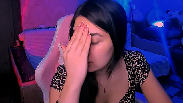 Swee Alicee online show from January 2026 06:26:01 PM