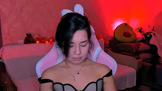 Snapshot of Swee_Alicee chatting on September 2025 06:43:02 PM Swee Alicee online show from September 2025 06:43:02 PM