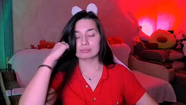 Swee Alicee online show from October 2025 07:35:01 PM