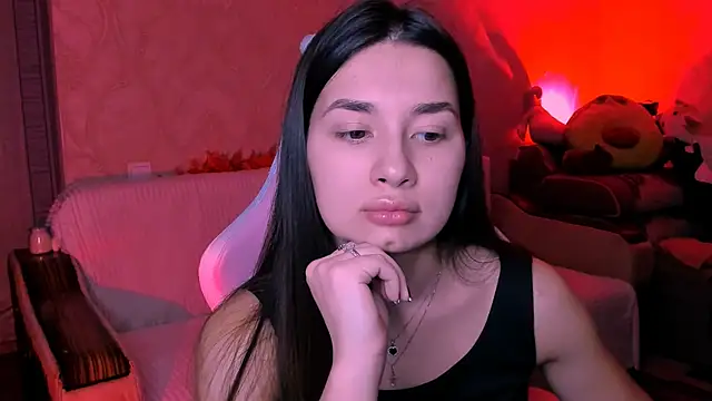 Swee Alicee online show from November 2025 06:08:02 PM