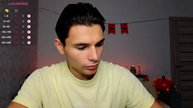 denlover1 online show from October 2025 06:44:01 AM