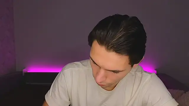 denlover1 online show from February 2026 08:25:01 AM