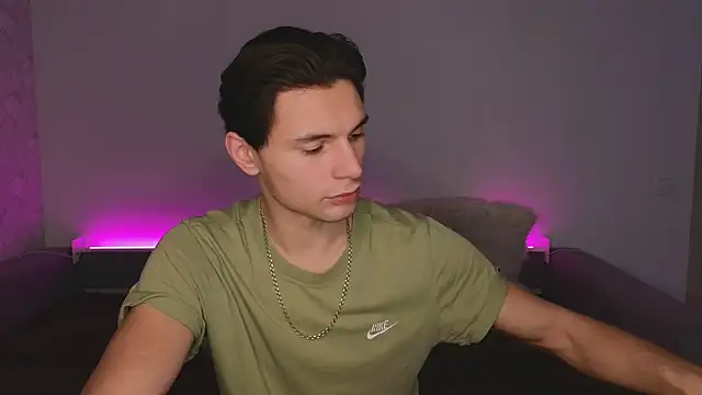 denlover1 online show from February 2026 11:18:02 AM